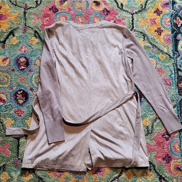 Halston Faux Suede Sweater Jacket Belted Beige Women's 8 - Picture 4 of 8